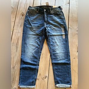 American Eagle Tomgirl Jeans NWT